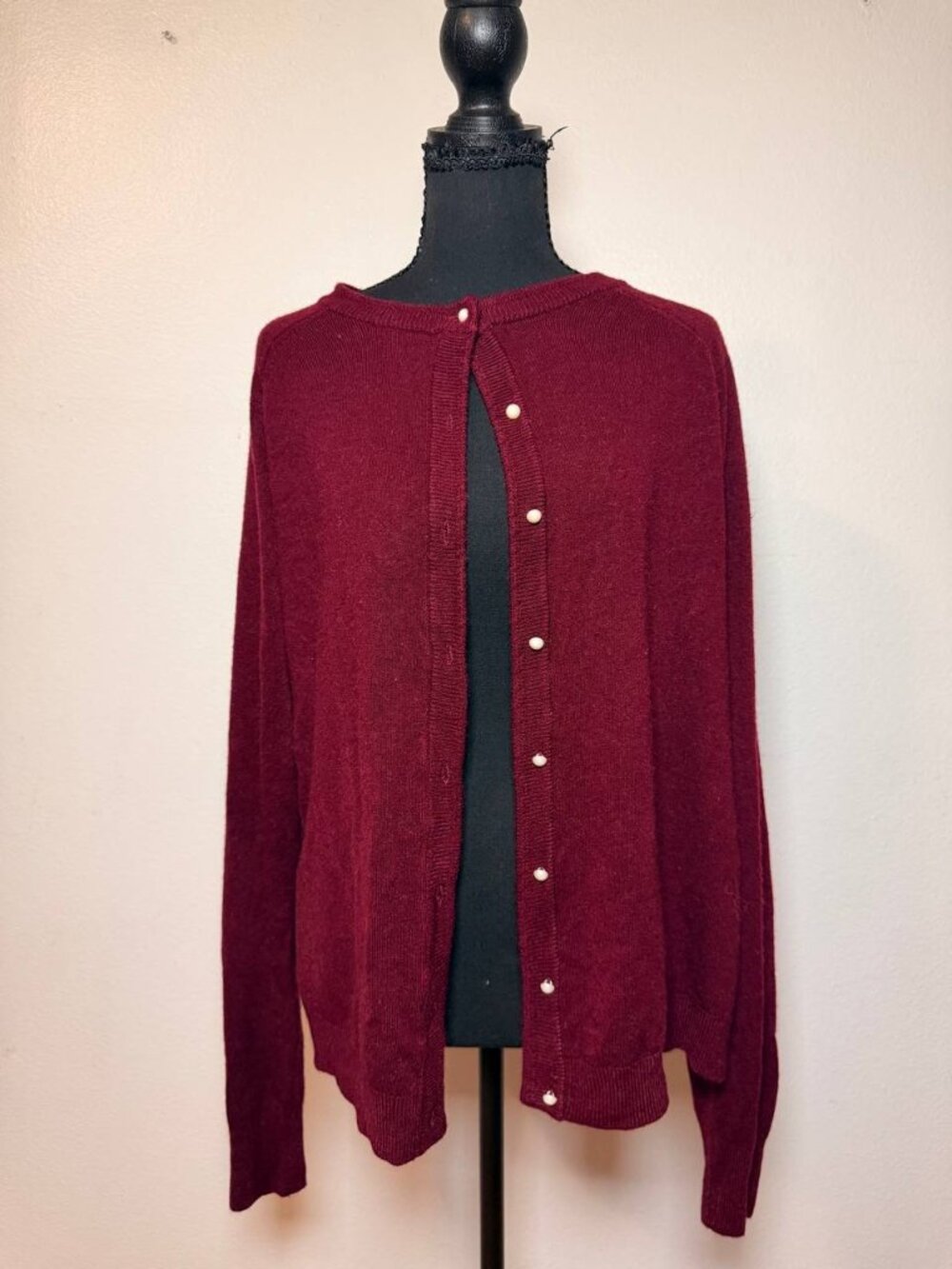 Carolyn Taylor Burgundy Pearl Button Cardigan Coquette Preppy Dark Academia M